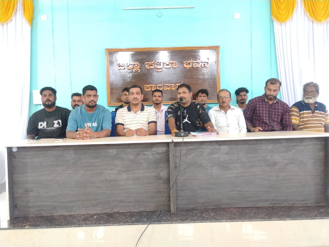 ಬ್ಯಾಂಡ್
