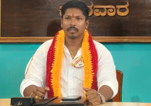 ಹೋರಾಟದ ಹೆಸರಲ್ಲಿ ಹಣ ಪಡೆದರೆ ಚಪ್ಪಲಿ ಬೀಳುತ್ತೆ!