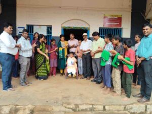 ಒಂದು ಸಮವಸ್ತ್ರ, ಸಾವಿರ ಕನಸು; ಆರ್ ಎಫ್ ಓ ದಂಪತಿಗಳಿಂದ ಕೊಡುಗೆ
