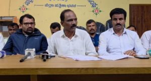ಶಾಸಕರ ದಮ್ಮು-ತಾಕತ್ತು ಪ್ರಶ್ನಿಸುವ ನೈತಿಕತೆ ಅನಂತಮೂರ್ತಿಗೆ ಇಲ್ಲ