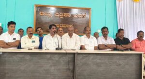 ಮಲ್ಲಿಕಾರ್ಜುನ್ ಇನ್ – ಮಂಕಾಳು ವೈದ್ಯ ಔಟ್ : ಭುಗಿಲೆದ್ದ ಮೀನುಗಾರರು