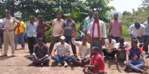 ಹದಗೆಟ್ಟ ರಸ್ತೆ ದುರಸ್ತಿಗೆ ಆಗ್ರಹ: ಶಿರವಾಡದಲ್ಲಿ ಕರವೇ ಗಜಸೇನೆ ಪ್ರತಿಭಟನೆ