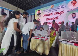 ಸಿಗದ ಪರಿಹಾರ; ರೇಬಿಸ್‌ಗೆ ಬಲಿಯಾದವರ ಕುಟುಂಬಗಳಿಗೆ ಜಿಲ್ಲಾಧಿಕಾರಿ ಭರವಸೆ