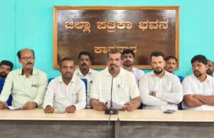 ಸಮಸ್ಯೆ ಬಗೆಹರಿಸದ ರಾಜಕಾರಿಗಳ ವಿರುದ್ಧ ಕಪ್ಪುಪಟ್ಟಿ ಧರಿಸಿ ಪ್ರತಿಭಟನೆ : ಆಟೋ ಸಂಘ ಎಚ್ಚರಿಕೆ